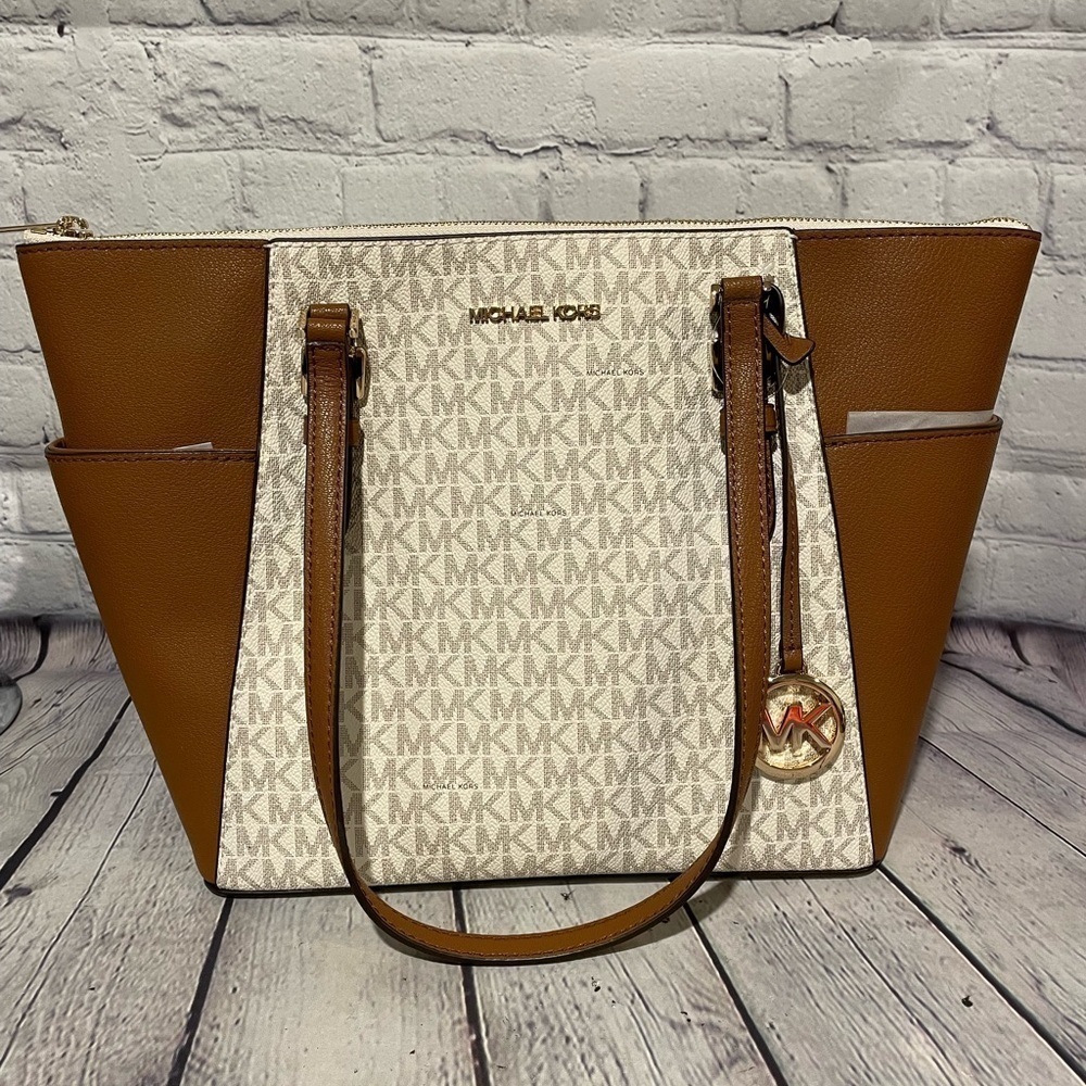 Michael Kors British Tan & Cream MK Logo Shoulder Bag Gold Hardware NEW